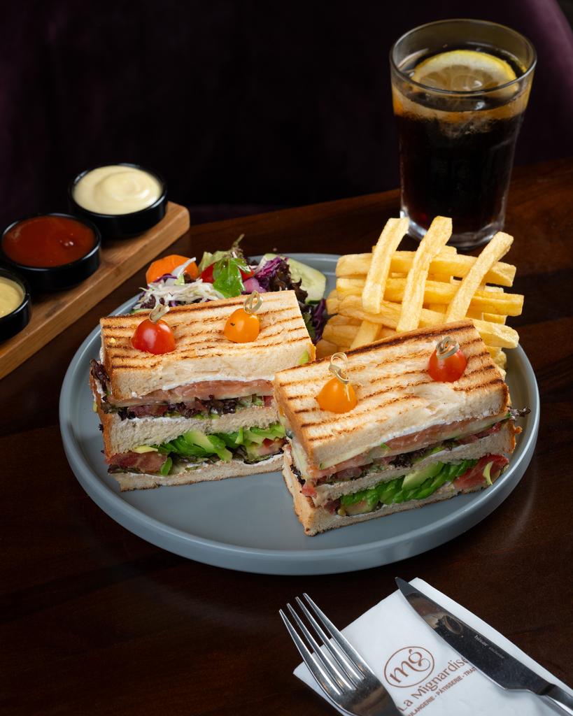MENU CLUB SANDWICH AU SAUMON