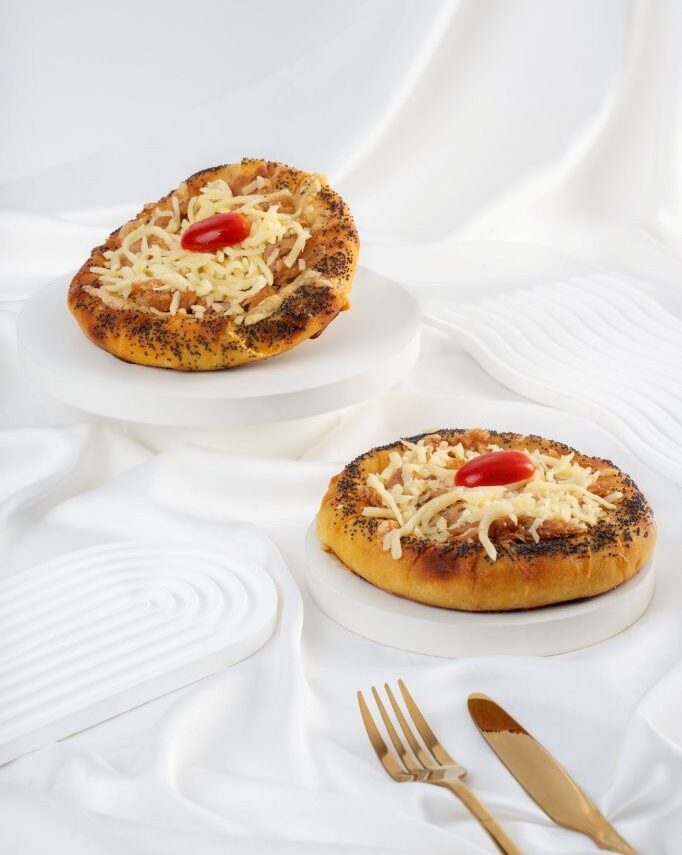 PIZZA TOMATE MOZZARELLA PESTO